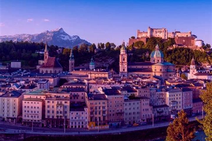 Escorts Zeil, Austria — Local Companions