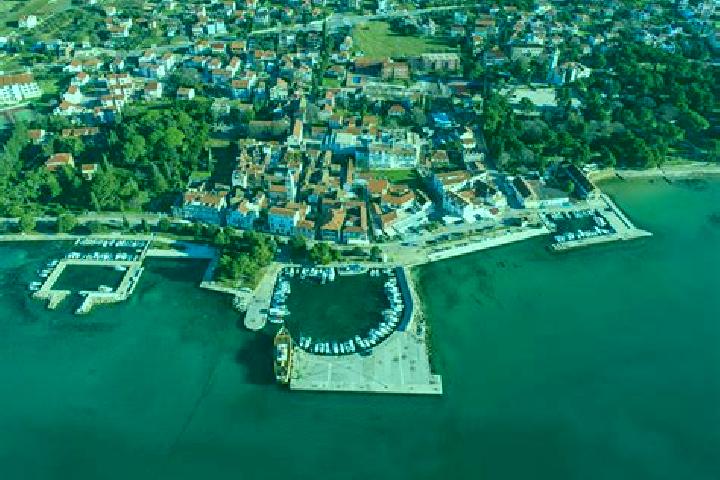 Escorts Zemunik Donji, Croatia — Local Companions
