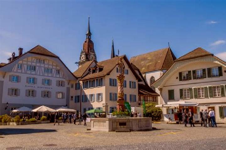 Escorts Zofingen, Switzerland — Local Companions