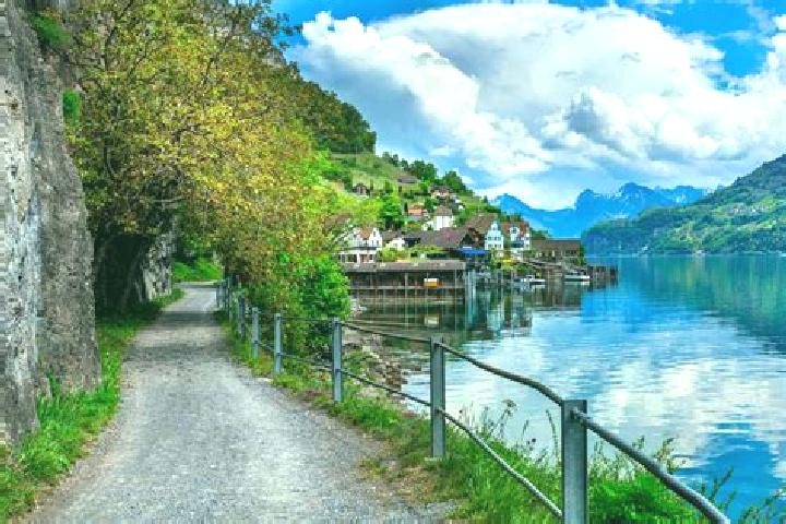 Escorts Zollikon, Switzerland — Local Companions