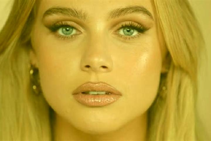 Eva, 20, a platinum blonde blue-eyed slavic companion based in Wyee Point. Offering Duos, Deep French Kissing, Erotic Massage, Tantra, Overnight. Available f...