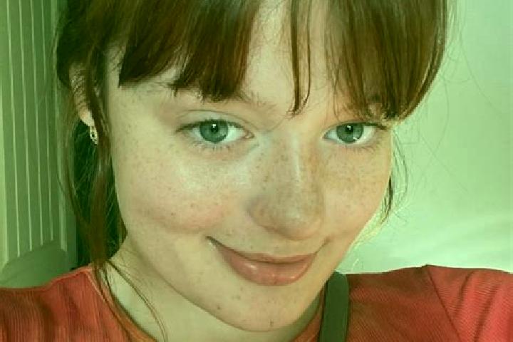 Eva, 20, a red green-eyed caucasian companion based in Sault-Brenaz. Offering BDSM, Travel Companion, Party Girl, Fetish. Available for incall and outcall, o...