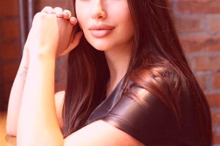 Eva, 20 — Escort in Buryn, Ukraine