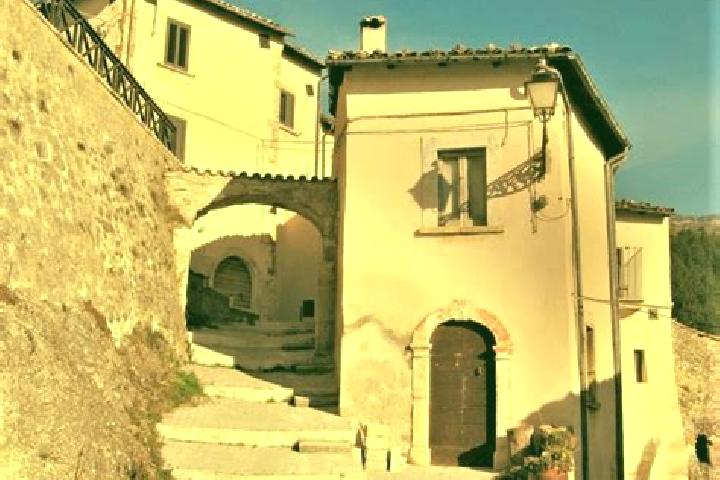 Eva, 20 — Escort in Castel di Ieri, Italy