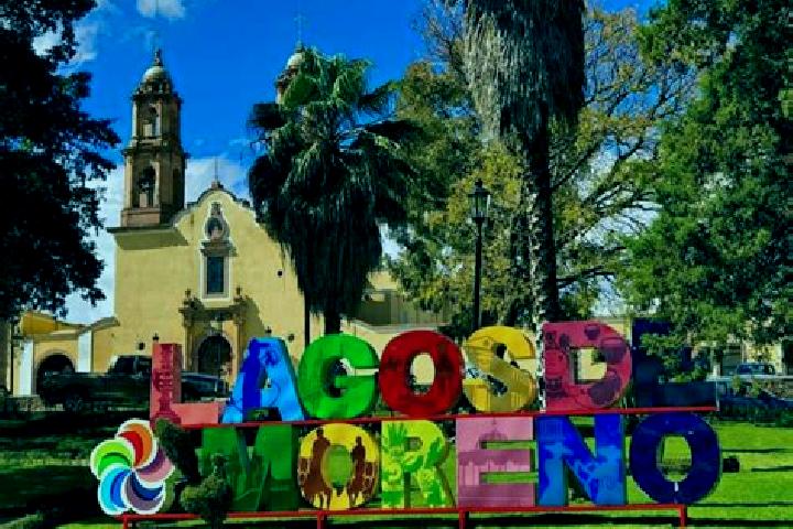 Eva, 20 — Escort in Los Moreno, Mexico