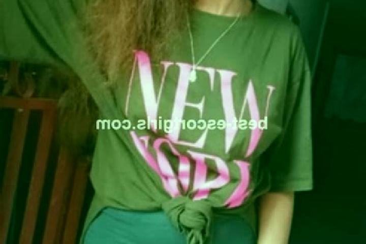 Eva, 20 — Escort in Ouani, Comoros