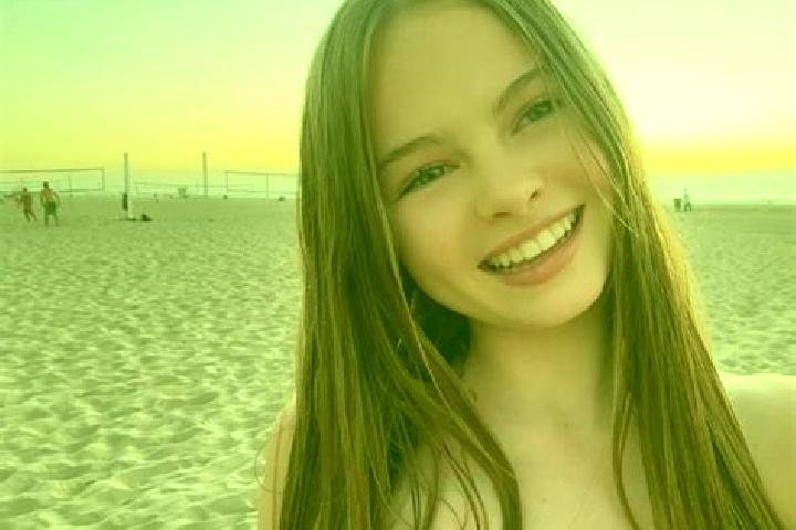 Eva, 20 — Escort in Teya, Russia