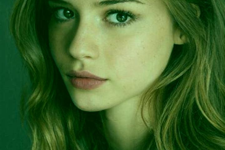 Eva, 21, a auburn hazel-eyed mediterranean companion based in Yalgo. Offering Striptease, Girlfriend Experience, A-Level. Available for incall and outcall, o...