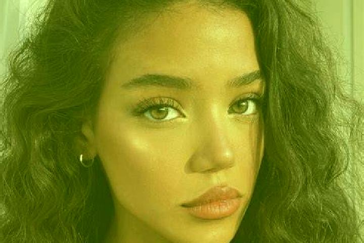 Eva, 21, a black brown-eyed caribbean companion based in Niemberg. Offering Travel Companion, Duos, CIM. Available for incall and outcall, overnight bookings...