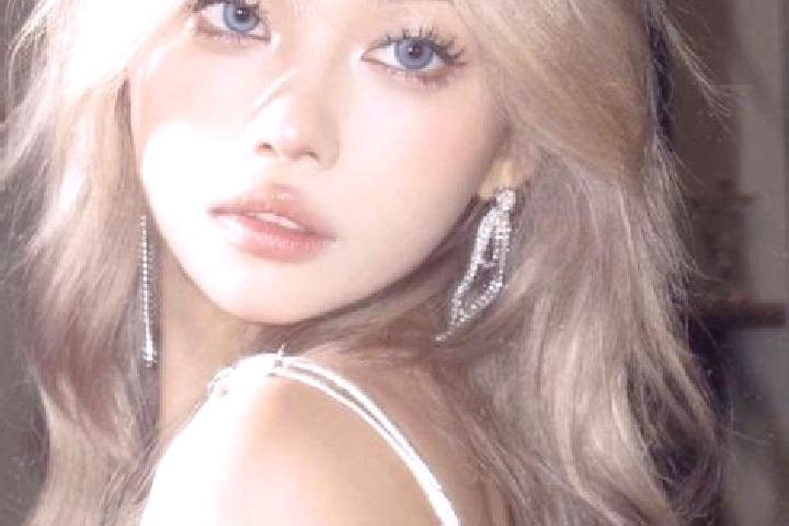 Eva, 21, a blonde blue-eyed asian companion based in Effretikon / Moosburg. Offering 69, Girlfriend Experience, Roleplay, Dinner Date. Available for incall a...