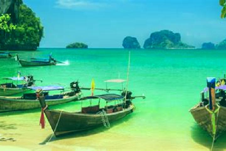Eva, 21 — Escort in Ban Samae Dam, Thailand