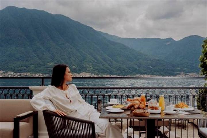 Eva, 21 — Escort in Sala Comacina, Italy