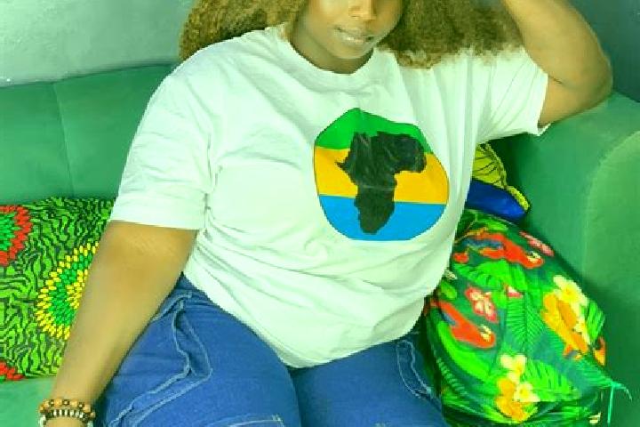 Eva, 21 — Escort in Sanniquellie, Liberia