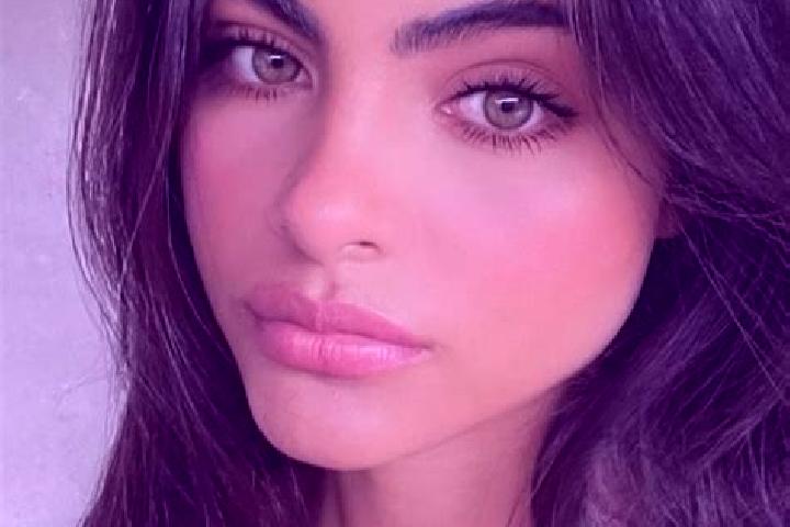 Eva, 22, a black dark-eyed indian companion based in Gaoual. Offering OWO, Travel Companion, GFE, Domination. Available for incall and outcall, day and eveni...