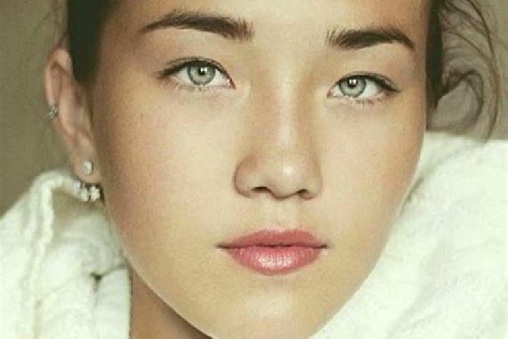 Eva, 22, a black grey-eyed caucasian companion based in Diembekaha. Offering Overnight, BDSM, Domination, Roleplay. Available for incall and outcall, overnig...