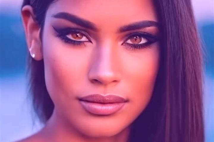 Eva, 22, a black hazel-eyed latina companion based in Pachia. Offering Couples, Overnight, BDSM. Available for incall and outcall, overnight bookings available.