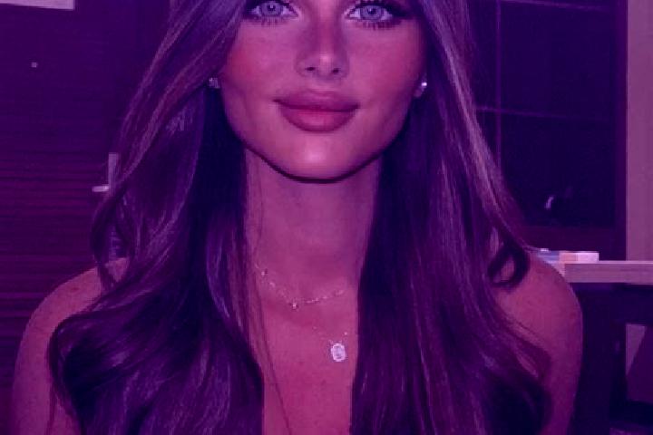Eva, 22, a brunette dark-eyed mixed companion based in Walkerville. Offering Travel Companion, Duos, Girlfriend Experience. Available for incall and outcall,...
