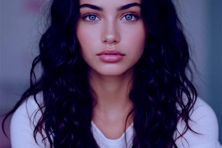 Eva, 22, a chestnut amber-eyed mediterranean companion based in Storrs. Offering Girlfriend Experience, Striptease, Deep French Kissing. Available for incall...