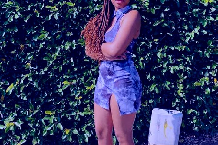 Eva, 22 — Escort in Bulwer, South Africa