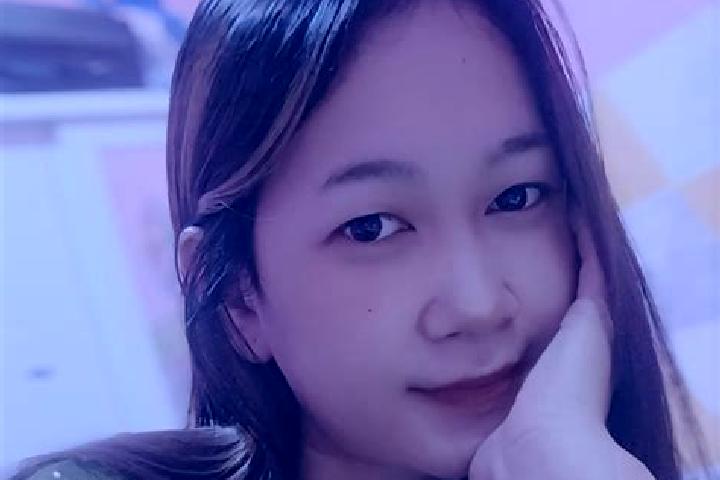 Eva, 22 — Escort in Kutoarjo, Indonesia