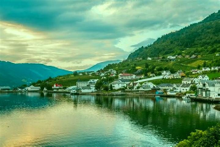 Eva, 22 — Escort in Lofthus, Norway