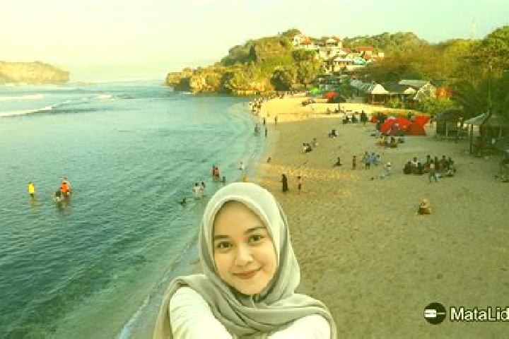 Eva, 22 — Escort in Margotuhu Kidul, Indonesia