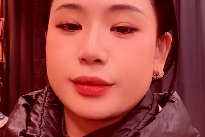 Eva, 22 — Escort in Wangmo, China