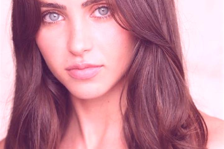 Eva, 23, a auburn brown-eyed latina companion based in Zhusha. Offering CIM, Duos, Massage. Available for incall and outcall, overnight bookings available.