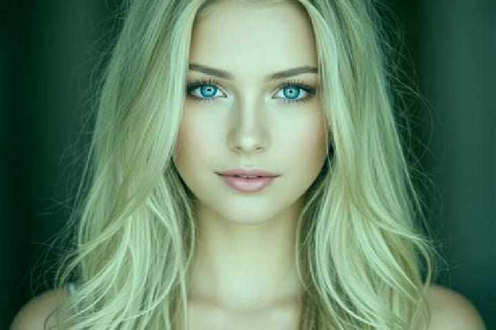 Eva, 23, a blonde brown-eyed mixed companion based in Mzouazia. Offering CIM, Fetish, 69. Available for incall and outcall, day and evening dates.