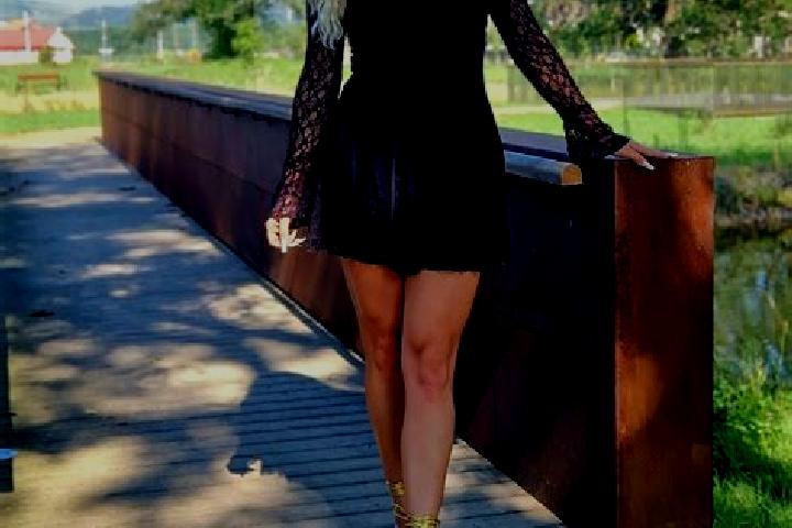 Eva, 23 — Escort in Halmagel, Romania
