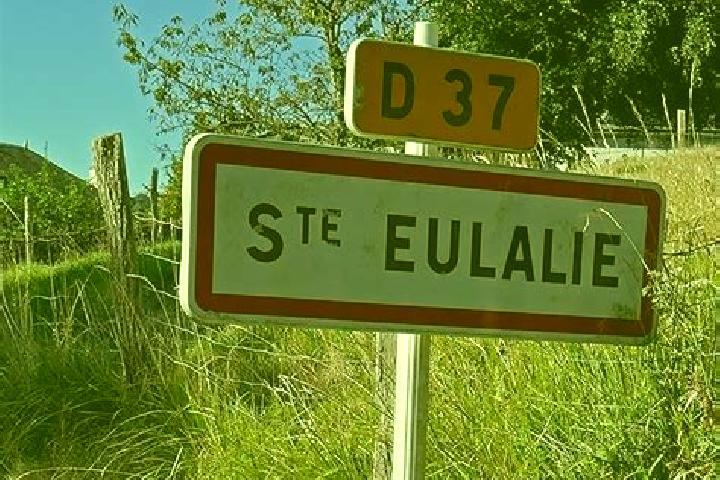 Eva, 23 — Escort in Sainte-Eulalie, France