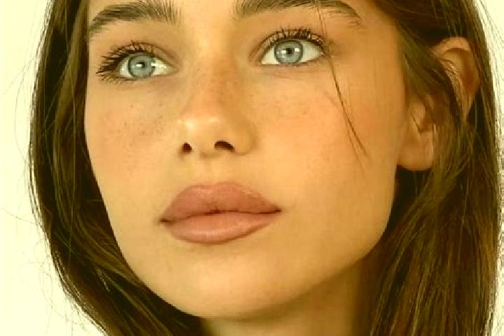 Eva, 24, a brunette blue-eyed caucasian companion based in Shushtar. Offering Deep French Kissing, 69, Erotic Massage, Roleplay, BDSM. Available for incall a...