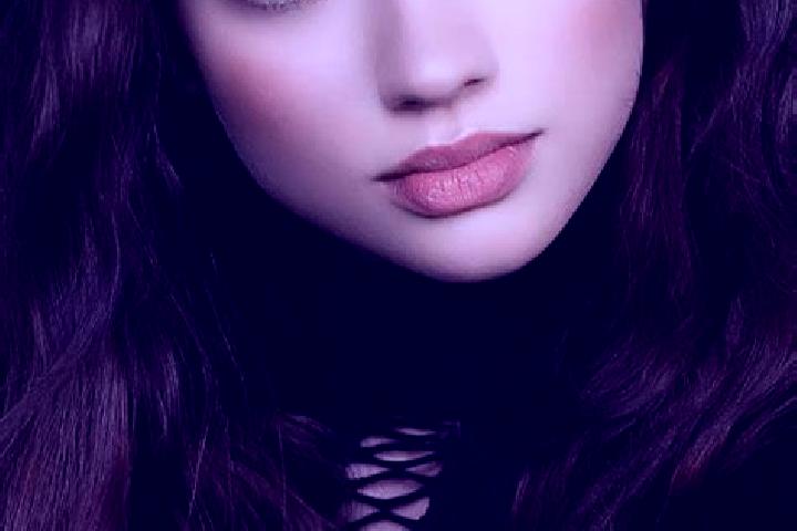 Eva, 24, a brunette dark-eyed ebony companion based in Cho Gao. Offering Dinner Date, OWO, Couples. Available for incall and outcall, overnight bookings avai...