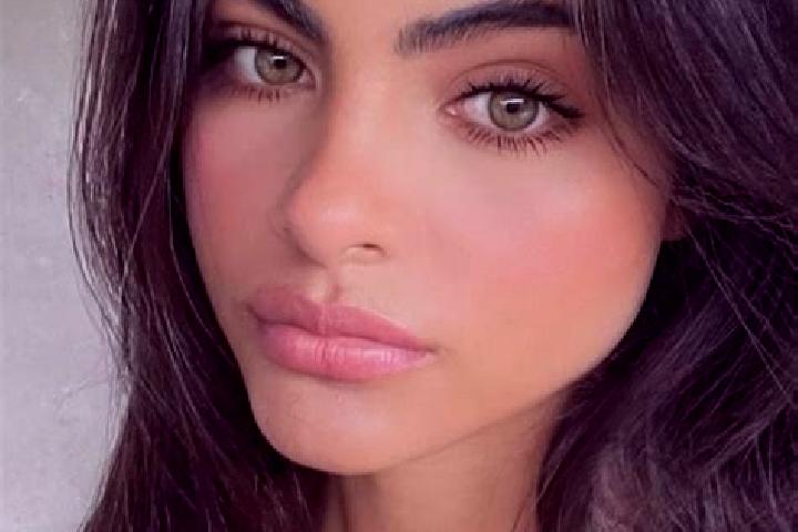 Eva, 24, a brunette green-eyed middle eastern companion based in Wuzhen. Offering OWO, GFE, Prostate Massage. Available for incall and outcall, day and eveni...
