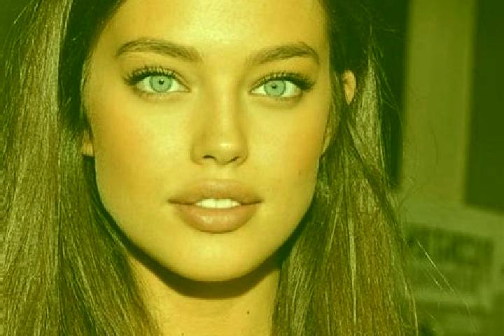Eva, 24, a chestnut blue-eyed mixed companion based in Ruschita. Offering Travel Companion, A-Level, Erotic Massage, Fetish. Available for incall and outcall...