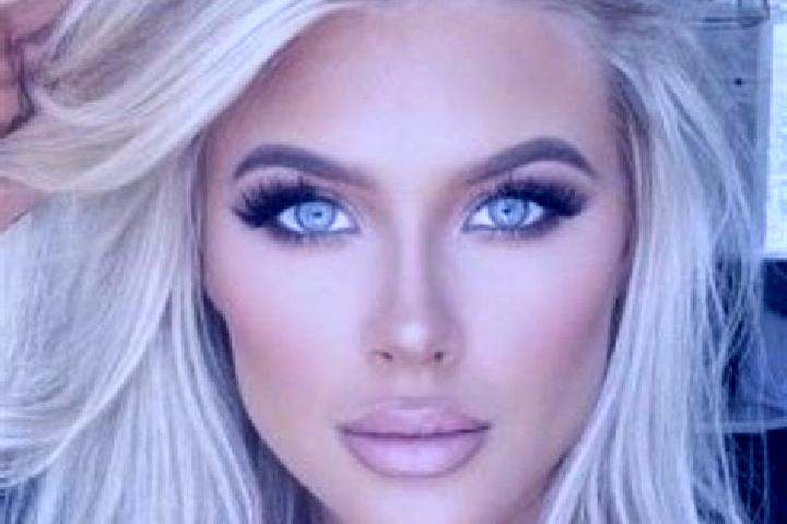 Eva, 24, a platinum blonde green-eyed latina companion based in Ust -Kamchatsk. Offering Roleplay, Deep French Kissing, Girlfriend Experience, GFE. Available...