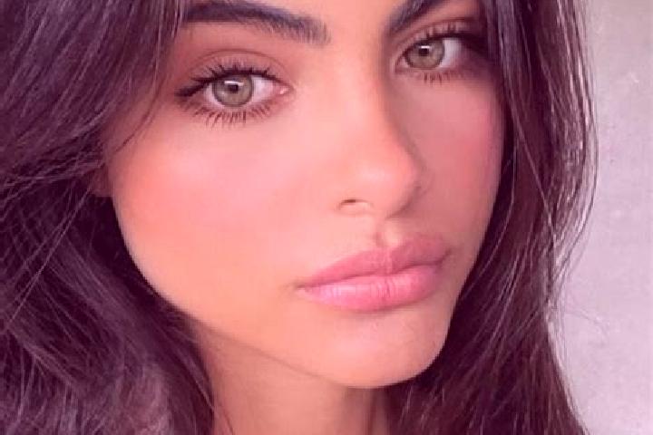 Eva, 24, a red dark-eyed indian companion based in Wutan. Offering BDSM, Couples, Striptease. Available for incall and outcall, overnight bookings available.