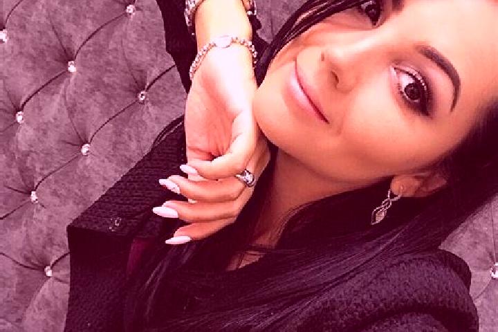 Eva, 24 — Escort in Bergwitz, Germany