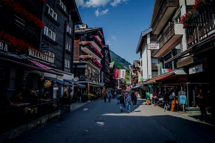 Eva, 24 — Escort in Cadro, Switzerland