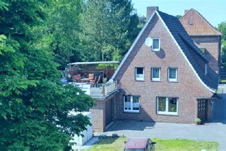 Eva, 24 — Escort in Neuhaus an der Oste, Germany