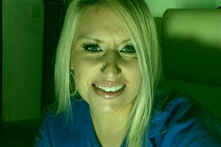 Eva, 24 — Escort in Vinton, United States