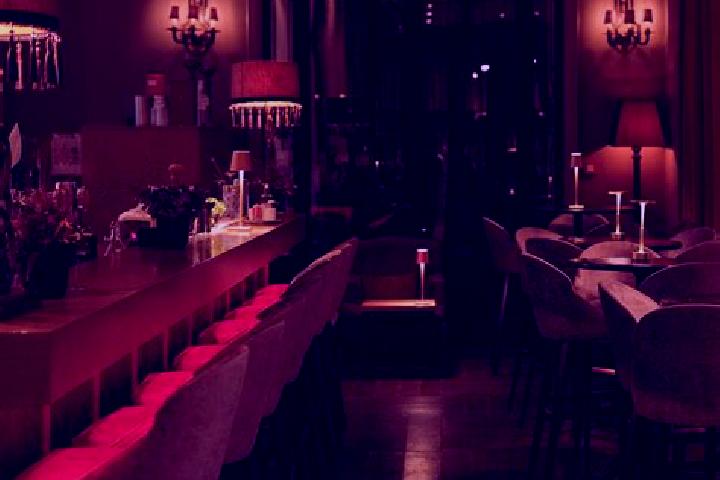 Eva, 24 — Escort in Vollezele, Belgium