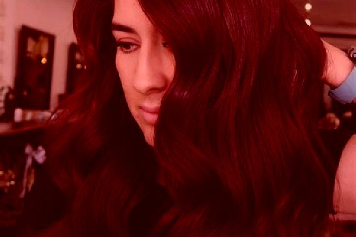Eva, 25, a auburn dark-eyed mixed companion based in Quincieux. Offering Deep French Kissing, Erotic Massage, OWO, CIM. Available for incall and outcall, ove...