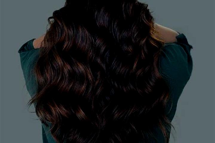 Eva, 25, a auburn grey-eyed latina companion based in Primavera. Offering Duos, Tantra, Fetish. Available for incall and outcall, overnight bookings available.