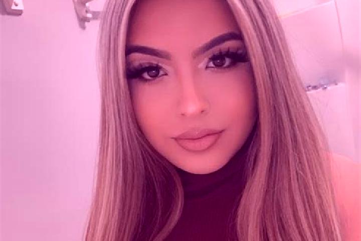 Eva, 25, a blonde amber-eyed latina companion based in Changxin. Offering Overnight, CIM, Domination, Girlfriend Experience. Available for incall and outcall...