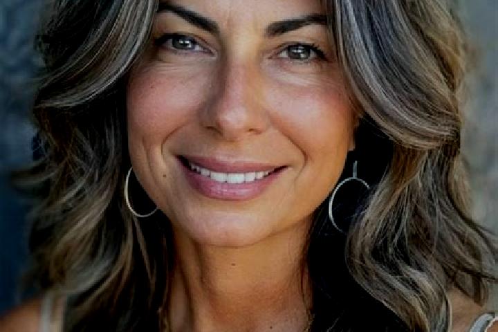 Eva, 25, a brunette grey-eyed latina companion based in Urdorf / Heidenkeller. Offering Massage, Striptease, 69. Available for incall and outcall, overnight ...
