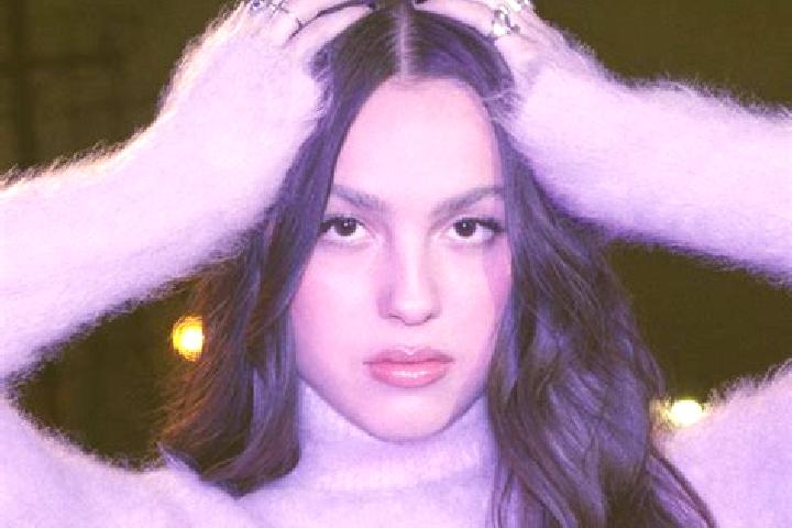 Eva, 25 — Escort in Pilton, United Kingdom