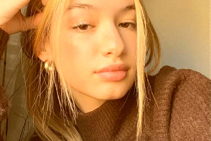 Eva, 26, a blonde brown-eyed indian companion based in Uzhhorod. Offering Domination, 69, Massage. Available for incall and outcall, overnight bookings avail...