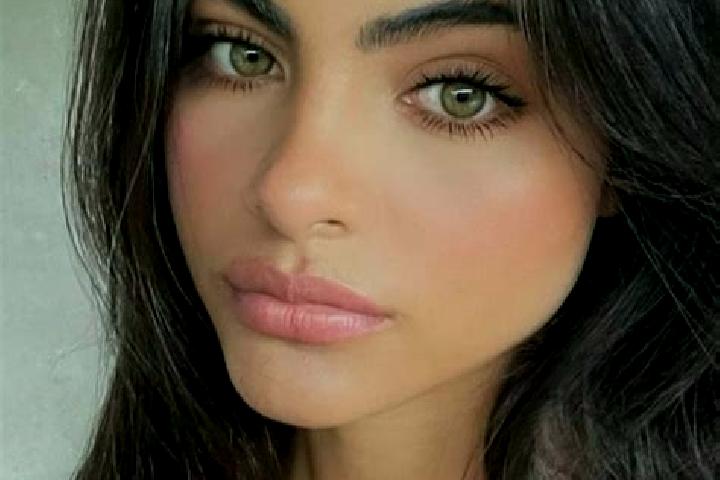 Eva, 26, a brunette green-eyed european companion based in Schackendorf. Offering Domination, Tantra, GFE. Available for incall and outcall, overnight bookin...