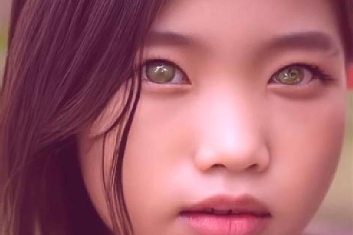 Eva, 26, a red green-eyed asian companion based in Arroyo Frijol. Offering Massage, BDSM, Tantra. Available for incall and outcall, overnight bookings availa...